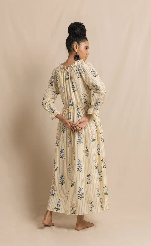 Travelling Dress in Yellow Jodhpur Stripe