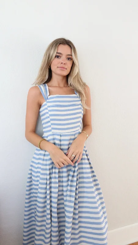 SUMMER AWAY MAXI DRESS