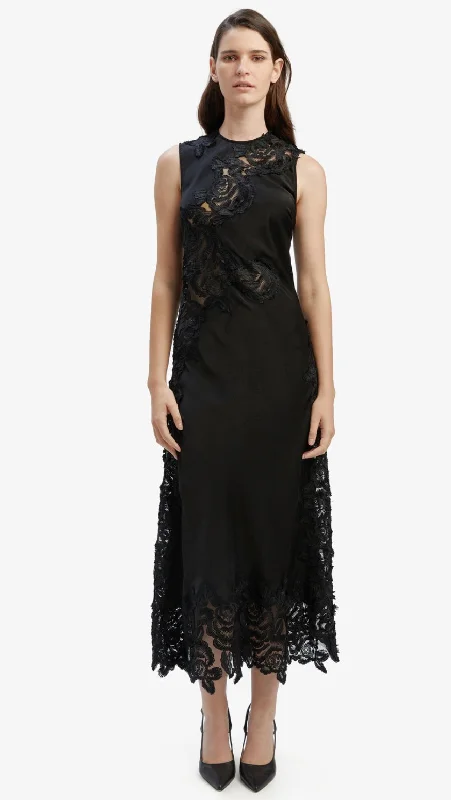 SOLANGE LACE DRESS