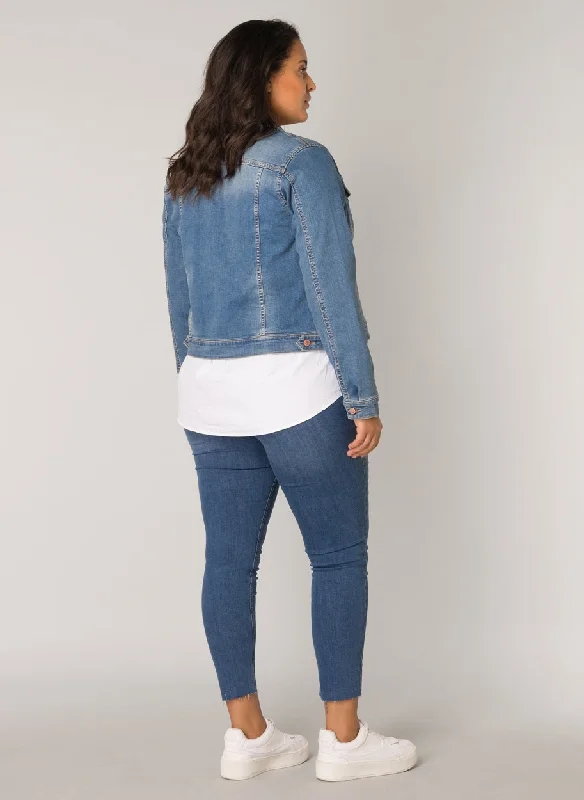 Jeansjacke in Mittelblau